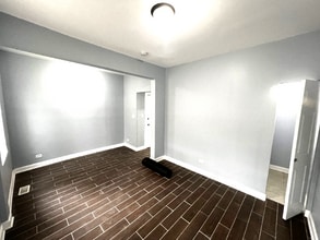 10410 S Maryland Ave in Chicago, IL - Building Photo - Building Photo