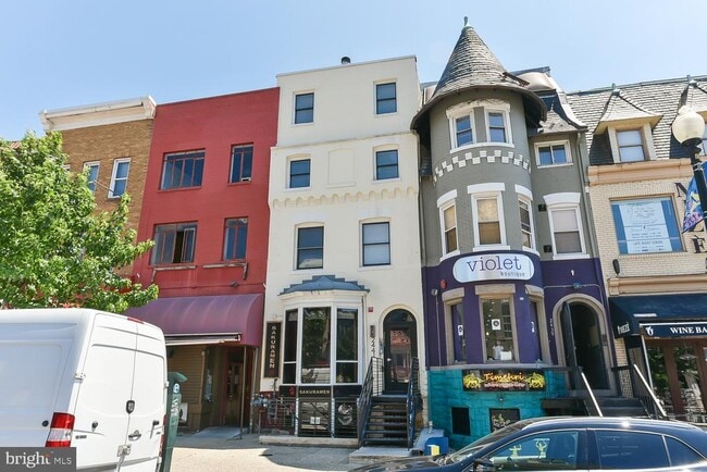 2441 18th St NW in Washington, DC - Building Photo - Building Photo