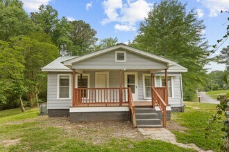 1252 Dogwood Rd in Adamsville, AL - Building Photo - Building Photo