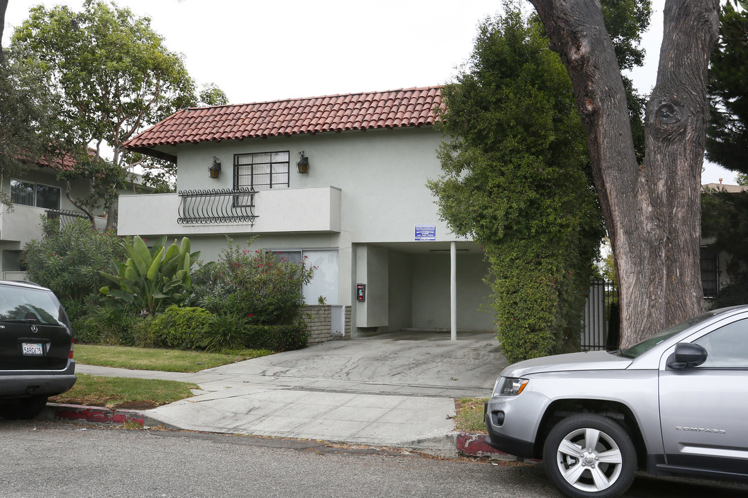 3344 Mentone Ave in Los Angeles, CA - Building Photo