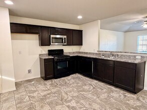 6040 East 147th Pl S in Bixby, OK - Building Photo - Building Photo