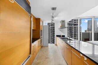 495 Brickell Ave in Miami, FL - Building Photo - Building Photo