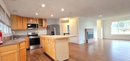 1812 S Visscher St in Tacoma, WA - Building Photo - Building Photo