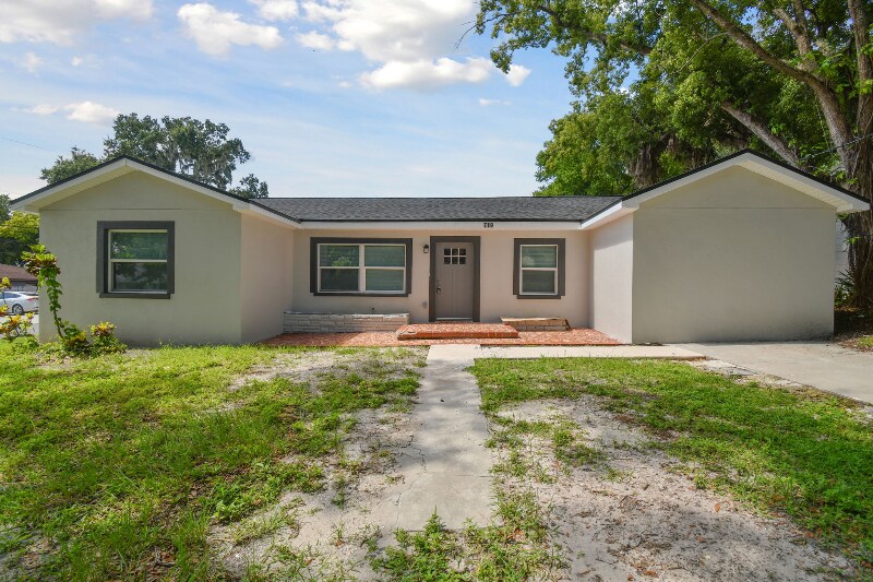 719 Bon Air St in Lakeland, FL - Building Photo