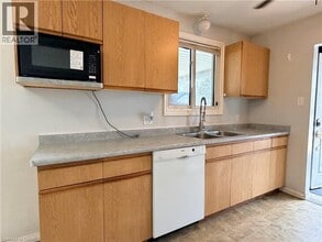 259 Camille Crescent in Waterloo, ON - Building Photo - Building Photo