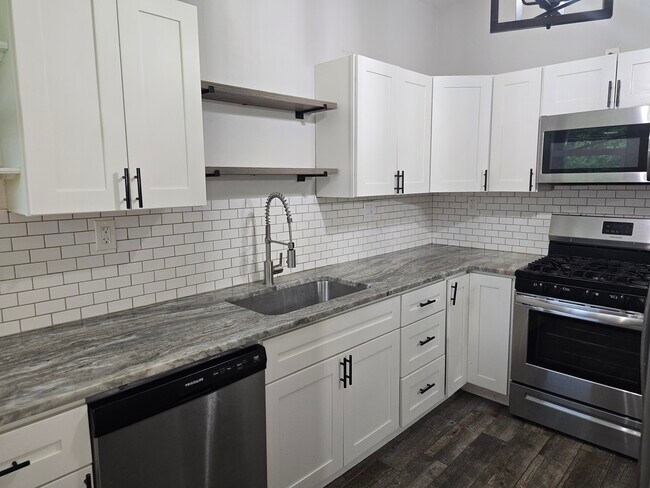 86 Englewood St in Detroit, MI - Building Photo - Building Photo