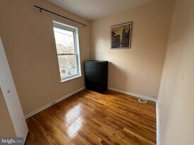 540 S 48th St in Philadelphia, PA - Building Photo