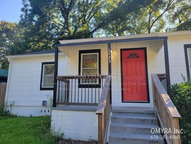 1223 Campbellton Pl SW in Atlanta, GA - Building Photo - Building Photo