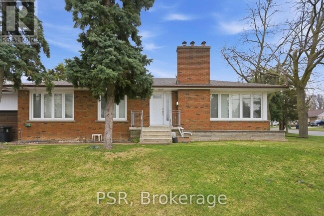 property at 27 Kigsview Blvd
