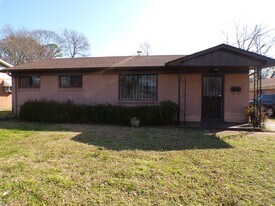 1205 31st St SW in Birmingham, AL - Building Photo