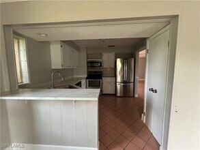 1833 SE 1st Terrace in Cape Coral, FL - Building Photo - Building Photo