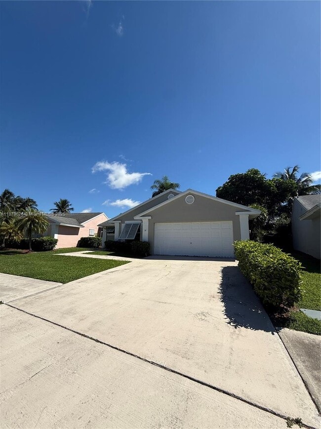 property at 665 SE 25th Ln