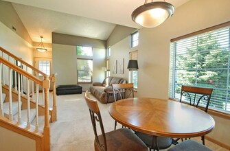 140 Bridgewater Trl in Hudson, WI - Building Photo - Building Photo