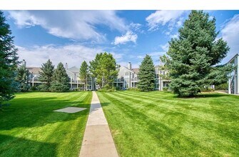 7466 Singing Hills Dr, Unit Condo in Boulder, CO - Building Photo - Building Photo