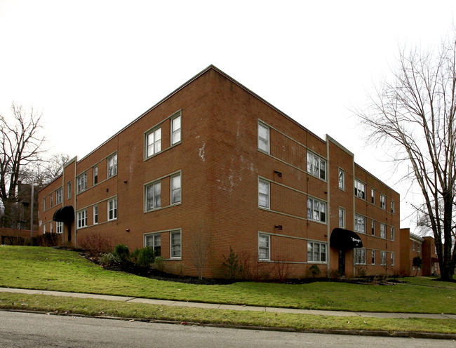 Mornington Apartments in Cleveland, OH - Building Photo - Building Photo