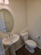 13347 Stonebridge Ct in Moorpark, CA - Foto de edificio - Building Photo