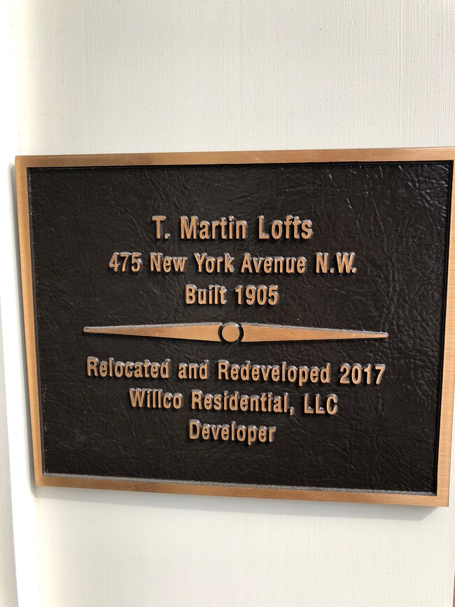 475 New York Ave NW, Unit 5 in Washington, DC - Foto de edificio - Building Photo