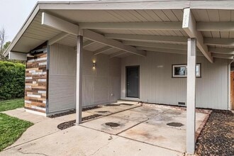 4421 Robertson Ave in Sacramento, CA - Building Photo - Building Photo