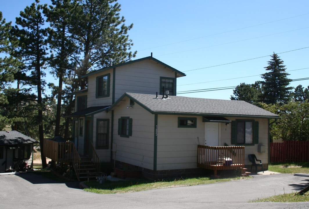 185-189/325 Virginia Ln in Estes Park, CO - Building Photo