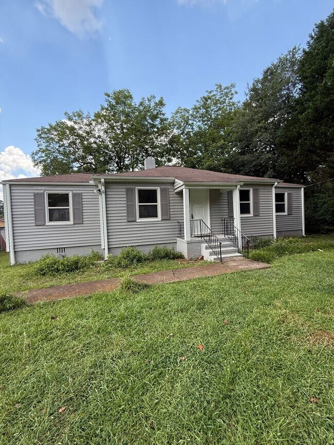 480 Clover St in Athens, GA - Building Photo - Building Photo