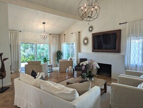 850 Santa Hidalga in Solana Beach, CA - Building Photo - Building Photo