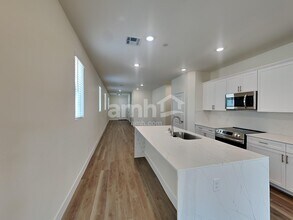 493 Silverbell Fls Pl in Henderson, NV - Building Photo - Building Photo