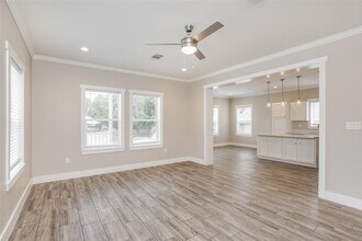 971 Lucky St in Houston, TX - Building Photo - Building Photo