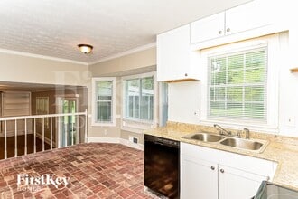 2264 Country Club Dr SE in Conyers, GA - Building Photo - Building Photo