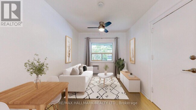 215 Kingston Rd in Toronto, ON - Building Photo - Building Photo