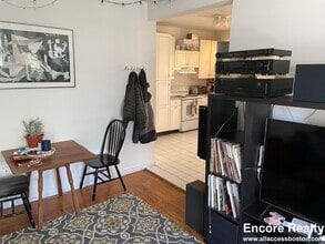 26 Haskell St, Unit 2 in Boston, MA - Building Photo - Building Photo