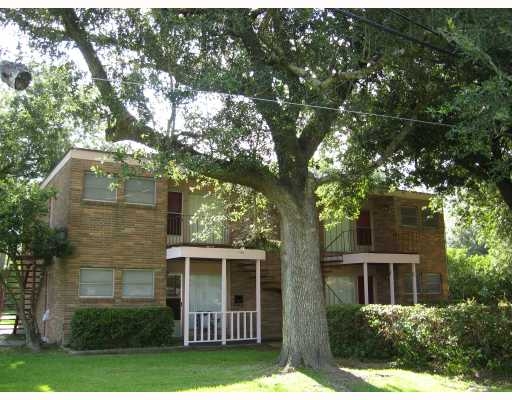 211 Jefferson Dr in Lake Charles, LA - Foto de edificio - Building Photo