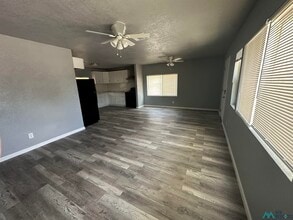 910 S 4th St in Artesia, NM - Building Photo - Building Photo