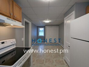 83 Kennedy Memorial Dr in Waterville, ME - Building Photo - Building Photo