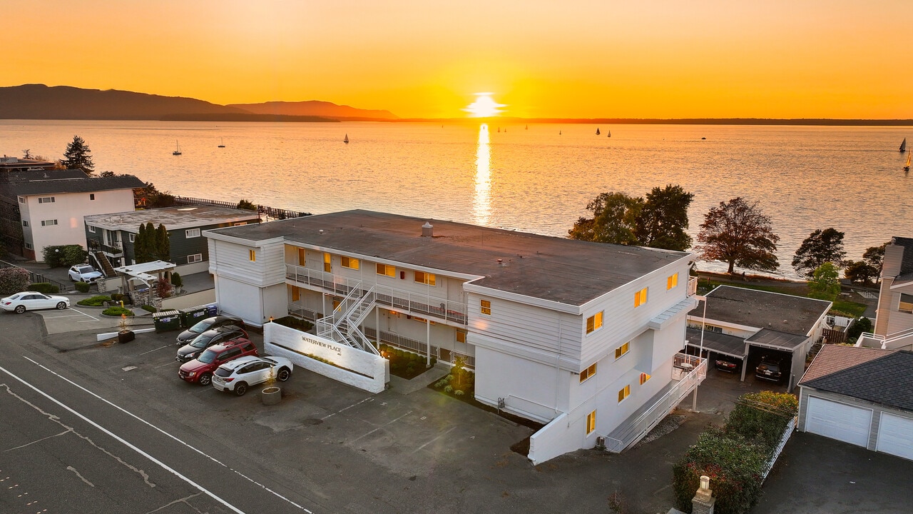 Waterview Place in Bellingham, WA - Foto de edificio