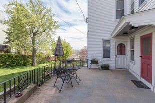 85 Gladstone St, Unit 1 in Boston, MA - Building Photo