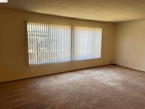 1651 Detroit Ave in Concord, CA - Building Photo - Building Photo