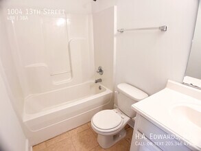1004 13th St in Tuscaloosa, AL - Building Photo - Building Photo