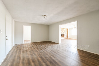 1915 W Wood Dr in Phoenix, AZ - Building Photo - Building Photo
