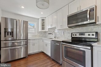 404 Exton Rd in Hatboro, PA - Building Photo - Building Photo