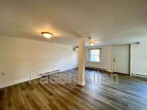 239 Cedar Hill Rd in Asheville, NC - Building Photo - Building Photo