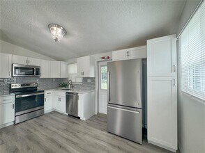 9221 W Patterson St in Tampa, FL - Building Photo - Building Photo
