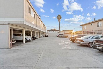 11645 Mapledale St in Norwalk, CA - Foto de edificio - Building Photo