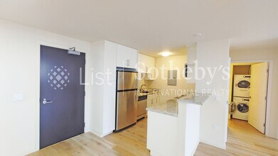 1820 Kaio?o Dr in Honolulu, HI - Building Photo - Building Photo