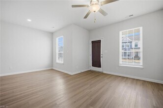 1520 Auckland Ct in Newport News, VA - Building Photo - Building Photo