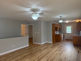 1721 S 10th Ave in Ozark, MO - Building Photo