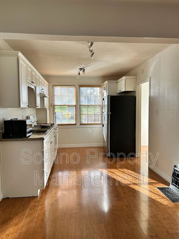 20 Selfridge St in Vallejo, CA - Building Photo - Building Photo