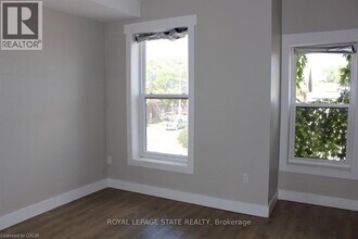 500 Main St E in Hamilton, ON - Building Photo - Building Photo