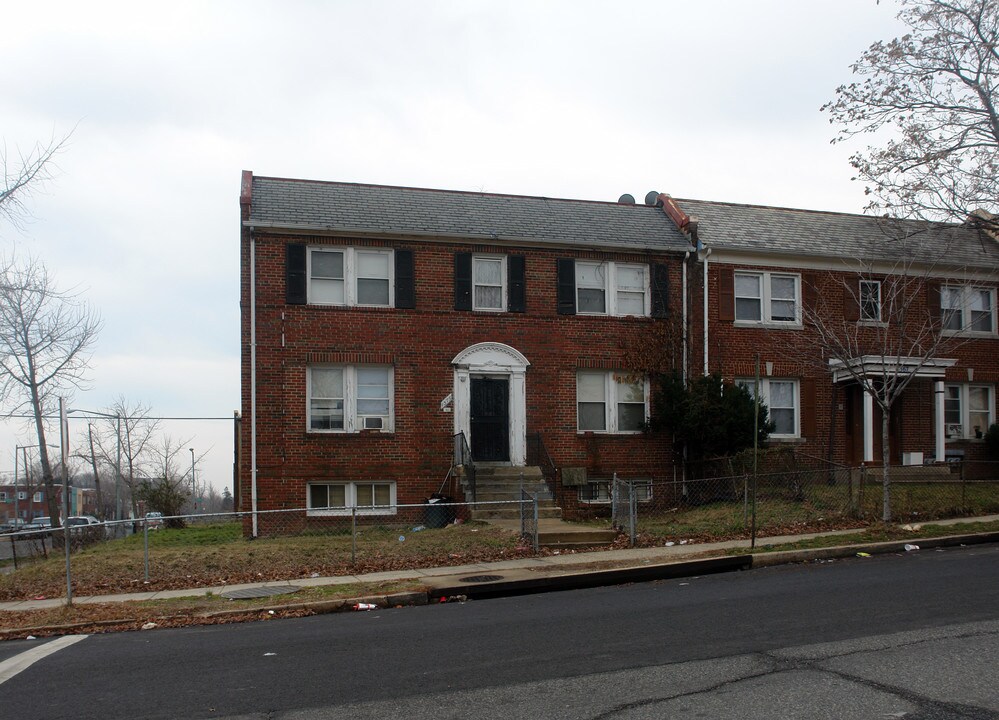 1375 Childress St NE in Washington, DC - Building Photo