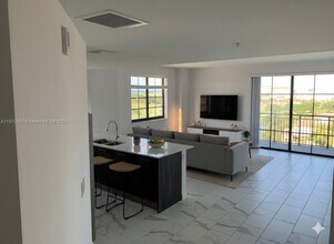 101 E Camino Real in Boca Raton, FL - Building Photo - Building Photo