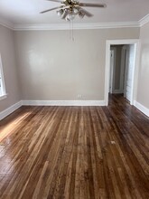 3250 Clarendon Rd, Unit 2nd Floor in Cleveland Heights, OH - Building Photo - Building Photo